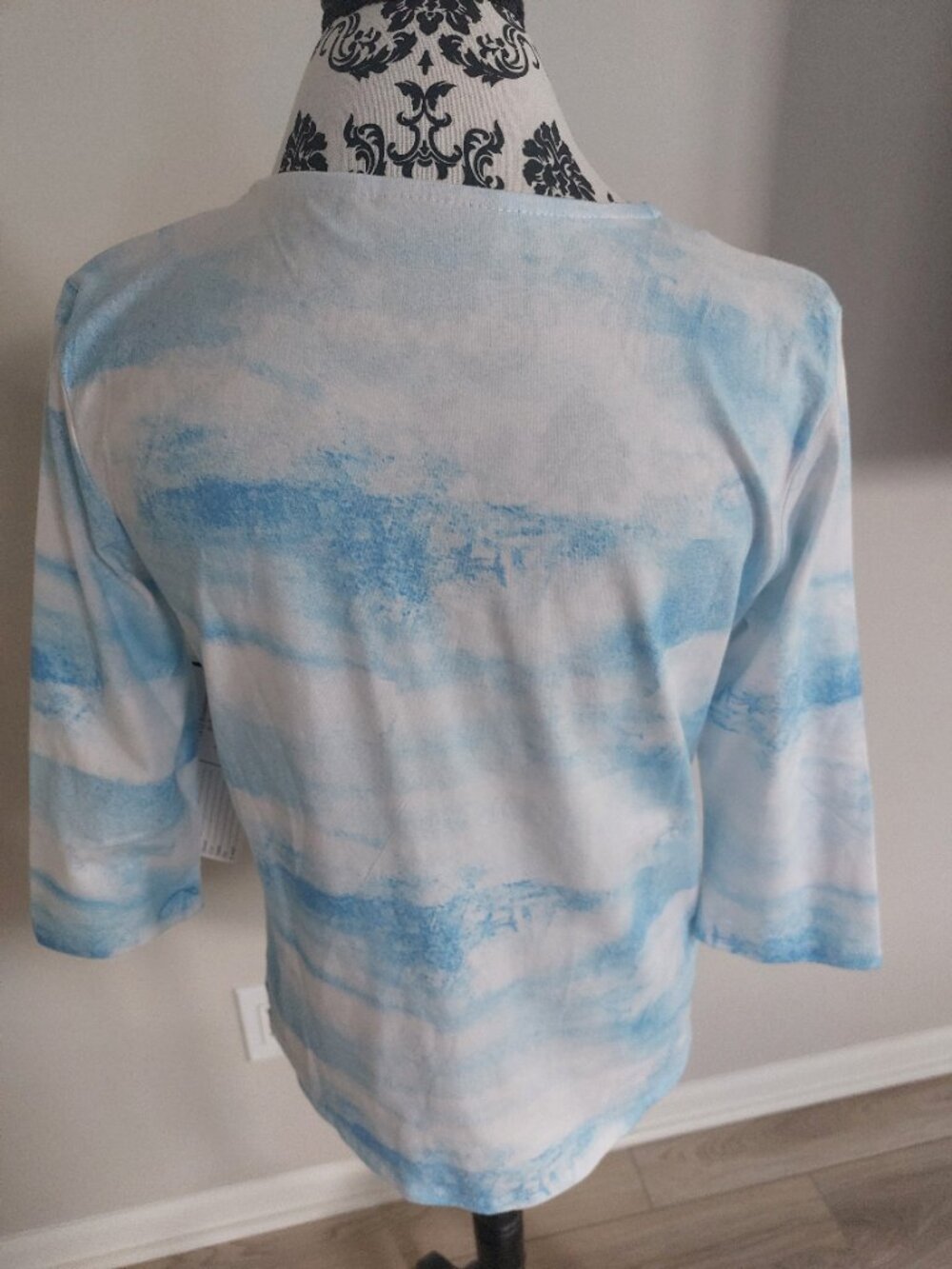 Onque Casual Top - Picture 3 of 3